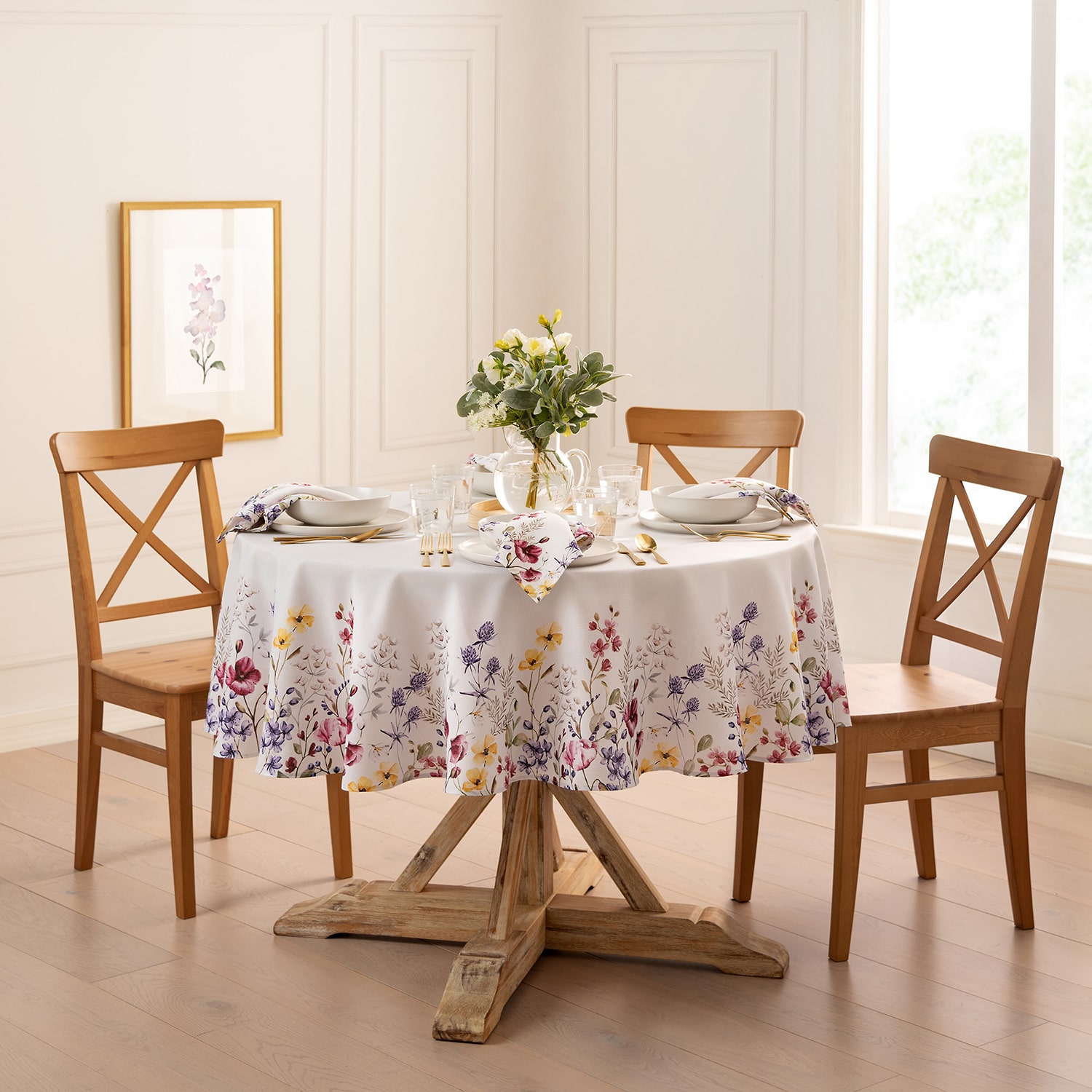 Threadmade Poppy Tablecloth