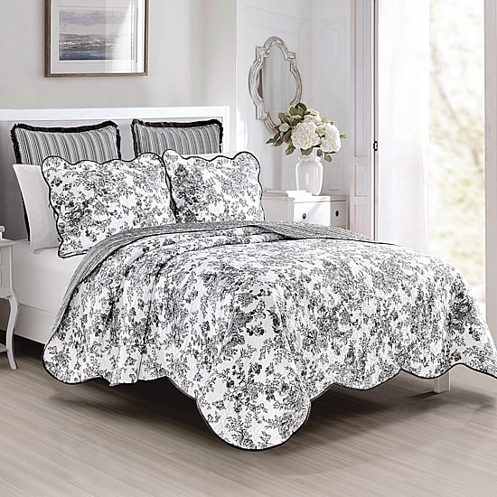 Laurel Manor Toile Garden Cotton Quilt