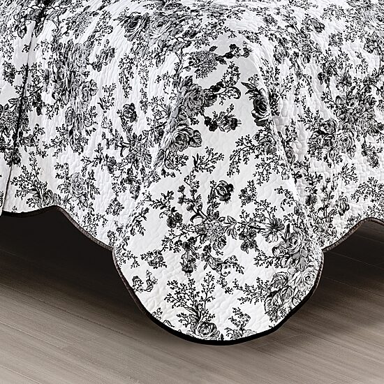 Laurel Manor Toile Garden Cotton Quilt