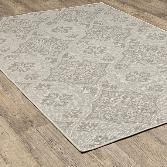 Covington Home Pamplona Floral Trellis 39" X 60" Indoor Outdoor Rectangular Accent Rug
