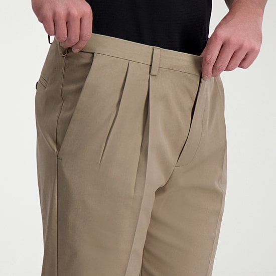Haggar Cool Right Performance Flex Mens Classic Fit Pleated Pant