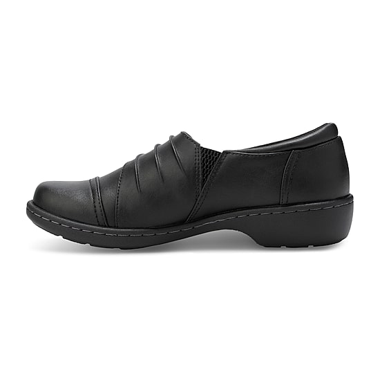 Eastland Sylvan Womens Round Closed Toe Slip-On Shoe