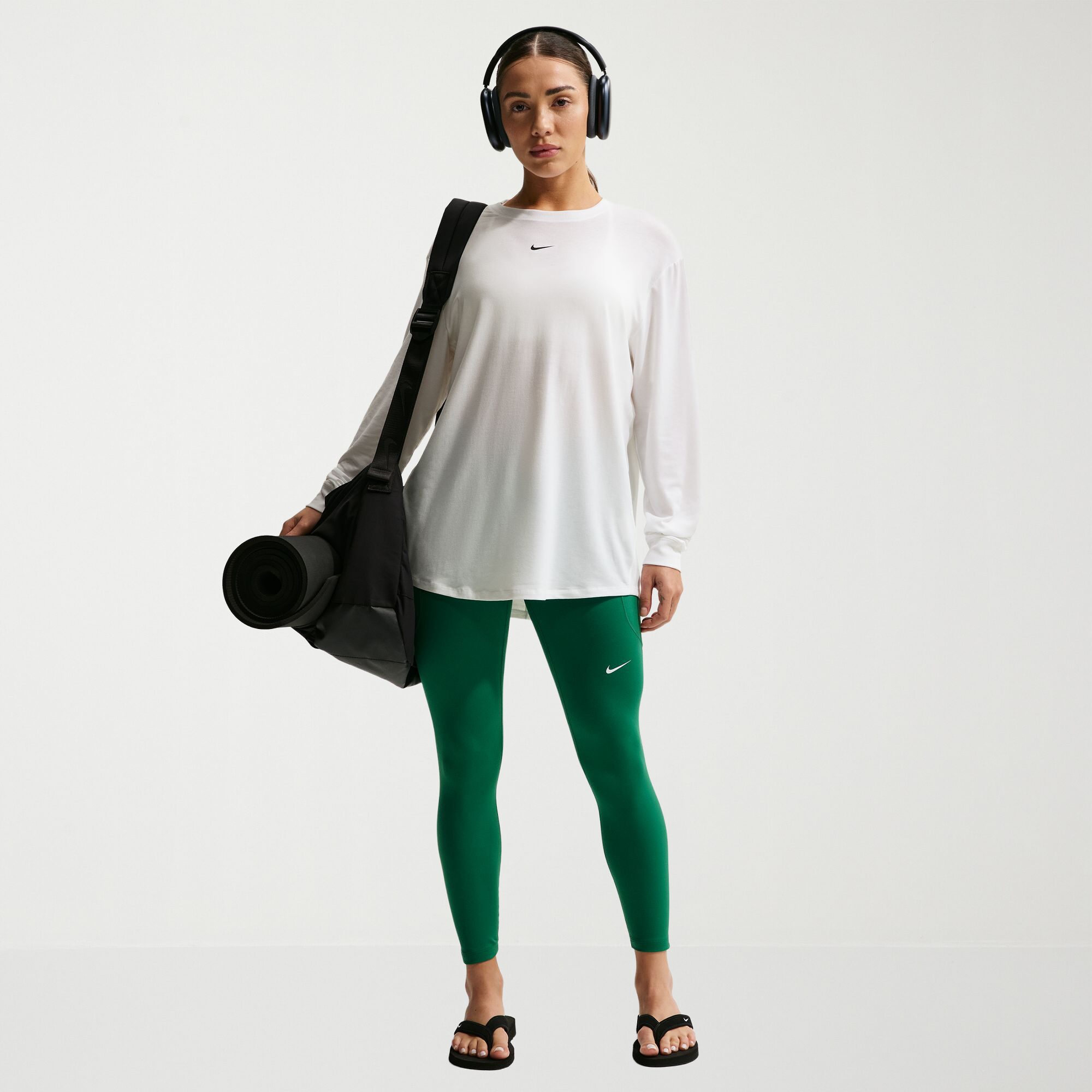 Nike Womens Moisture Wicking Quick Dry High Rise Knit 7/8 Ankle Legging