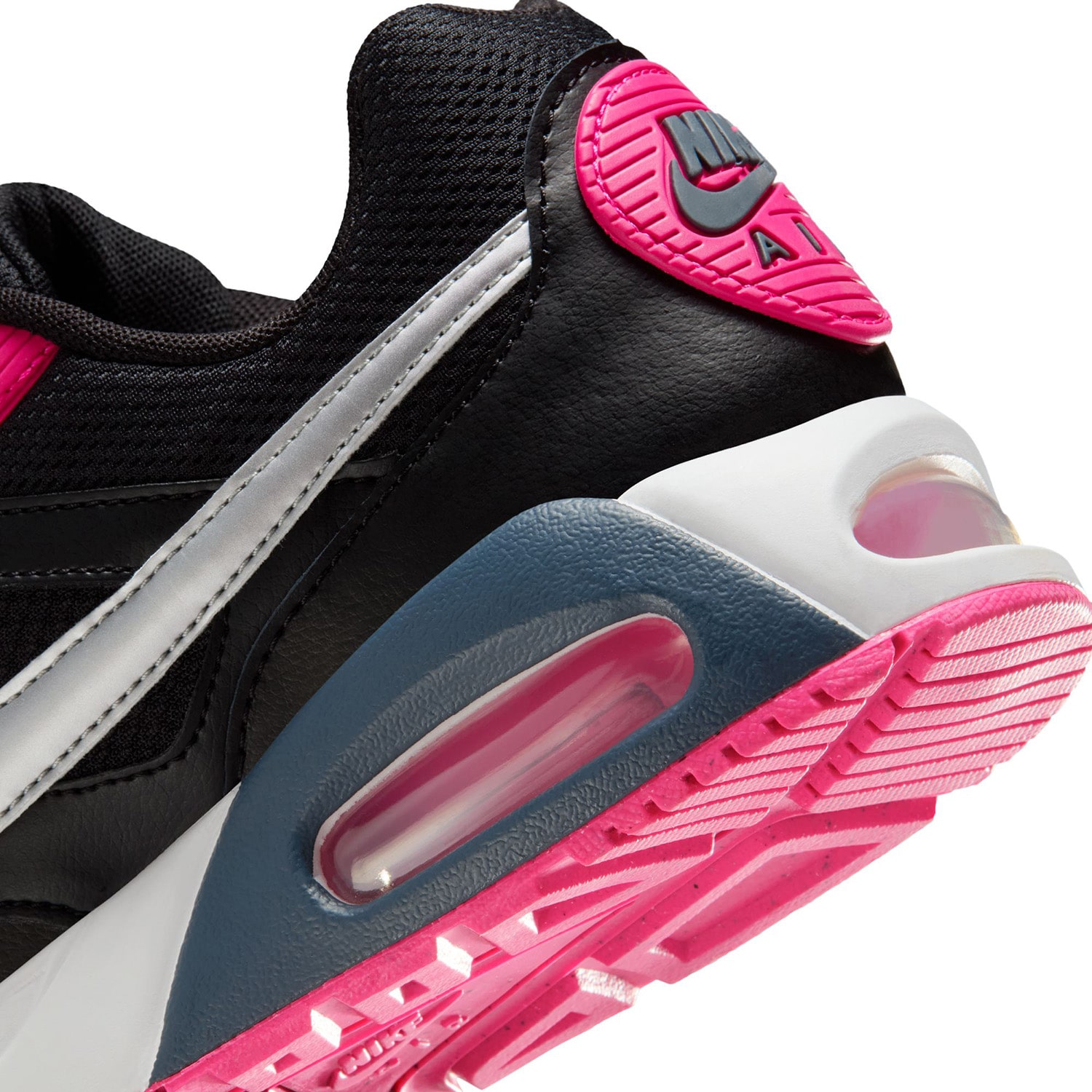 Nike Air Max Ivo Womens Sneakers