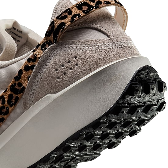 Nike Waffle Debut Womens Sneakers