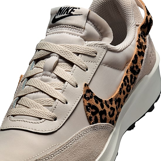 Nike Waffle Debut Womens Sneakers
