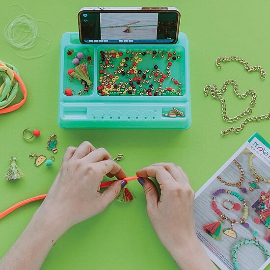 Make It Real Neo-Brite Chains & Charms Jewelry Kit Jewelry Kit