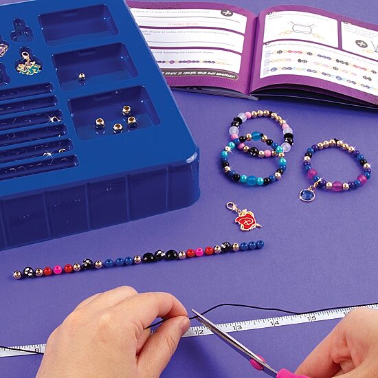 Disney Collection Descendants 3: Fierce Fashion Bracelets Kit 4-pc. Jewelry Kit