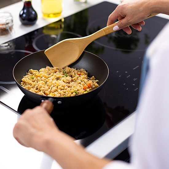 Joyce Chen Classic Series Pre-Seasoned Carbon Steel 9.5" Stir Fry Pan