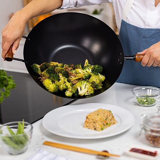Joyce Chen Classic Series Carbon Steel Ceramic 14" Wok