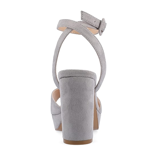 Journee Collection Womens Block Heel Nairri Pumps