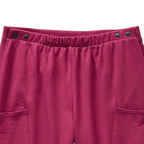 Slick Chicks Women’s Adaptive Fitted Lounge Pants