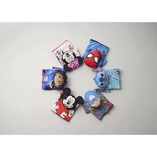 Disney Collection Encanto Madrigal Girls 2-pc. Throw
