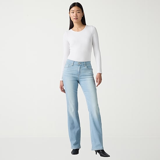 Levi's® Womens Mid Rise Classic Bootcut Jean