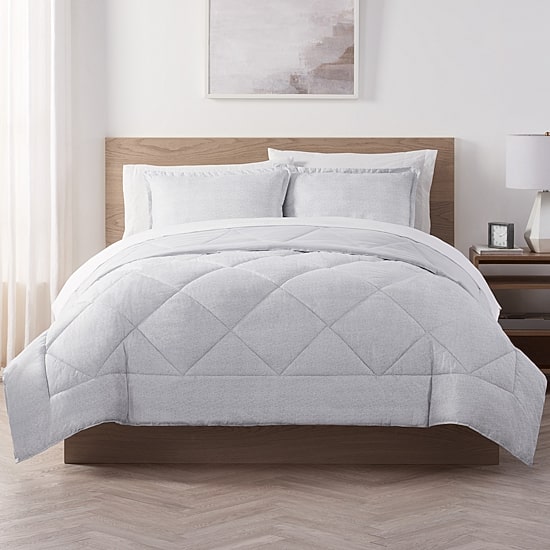 Serta® Supersoft Cooling Midweight Comforter Set
