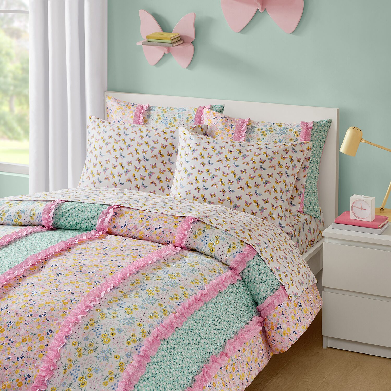 INK+IVY Kids Molly Floral Complete Bedding Set with Sheets