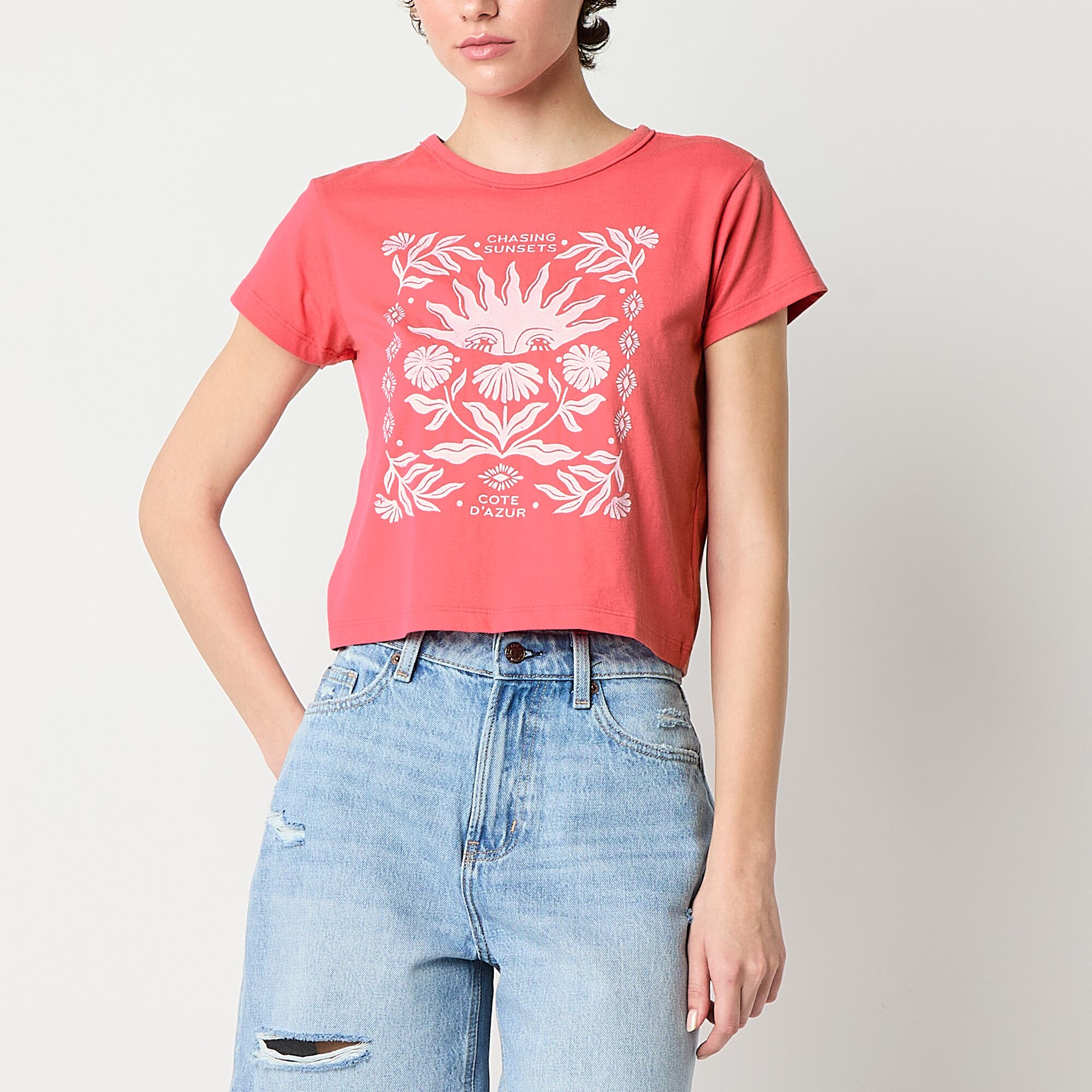 Arizona Womens Juniors Round Neck Short Sleeve Regular Fit Graphic T-Shirt