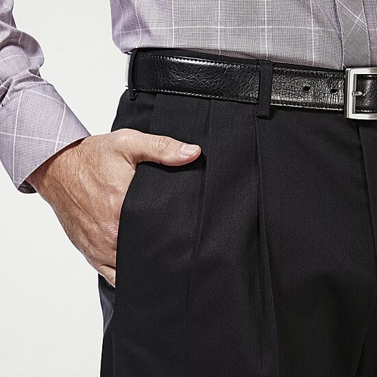 Haggar Premium No Iron Khaki Mens Classic Fit Pleated Pant