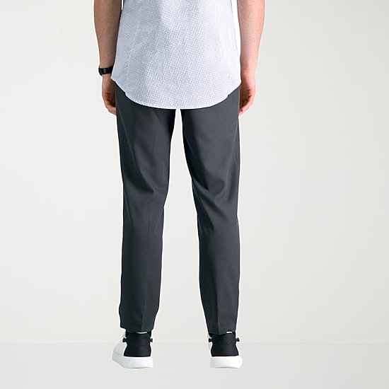 Haggar The Active Series Everyday Ultra Mens Comfort Waistband Slim Fit Flat Front Pant
