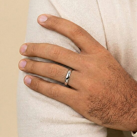 Unisex Adult 4MM Platinum Wedding Band