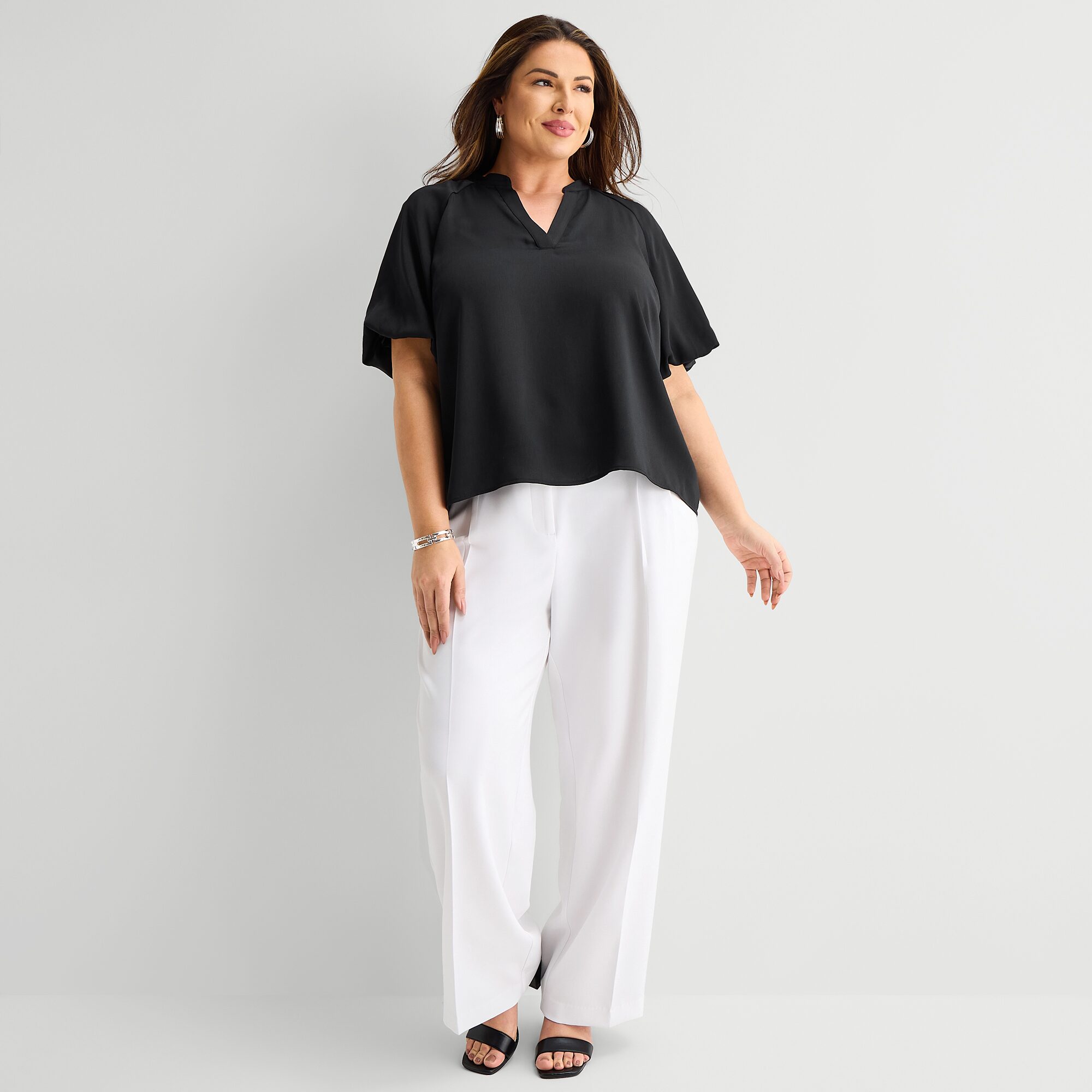 Liz Claiborne Womens Plus V Neck Short Sleeve Satin Blouse