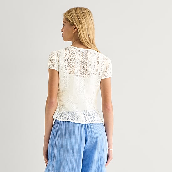 Arizona Womens Juniors V Neck Short Sleeve Lace Blouse