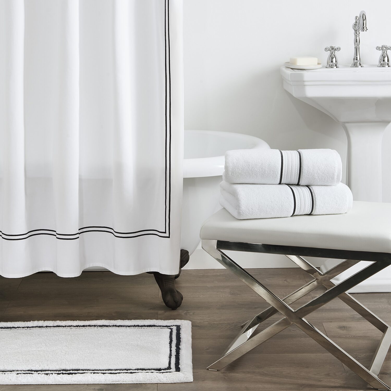 Fieldcrest Luxury Border Stripe Bath Rug