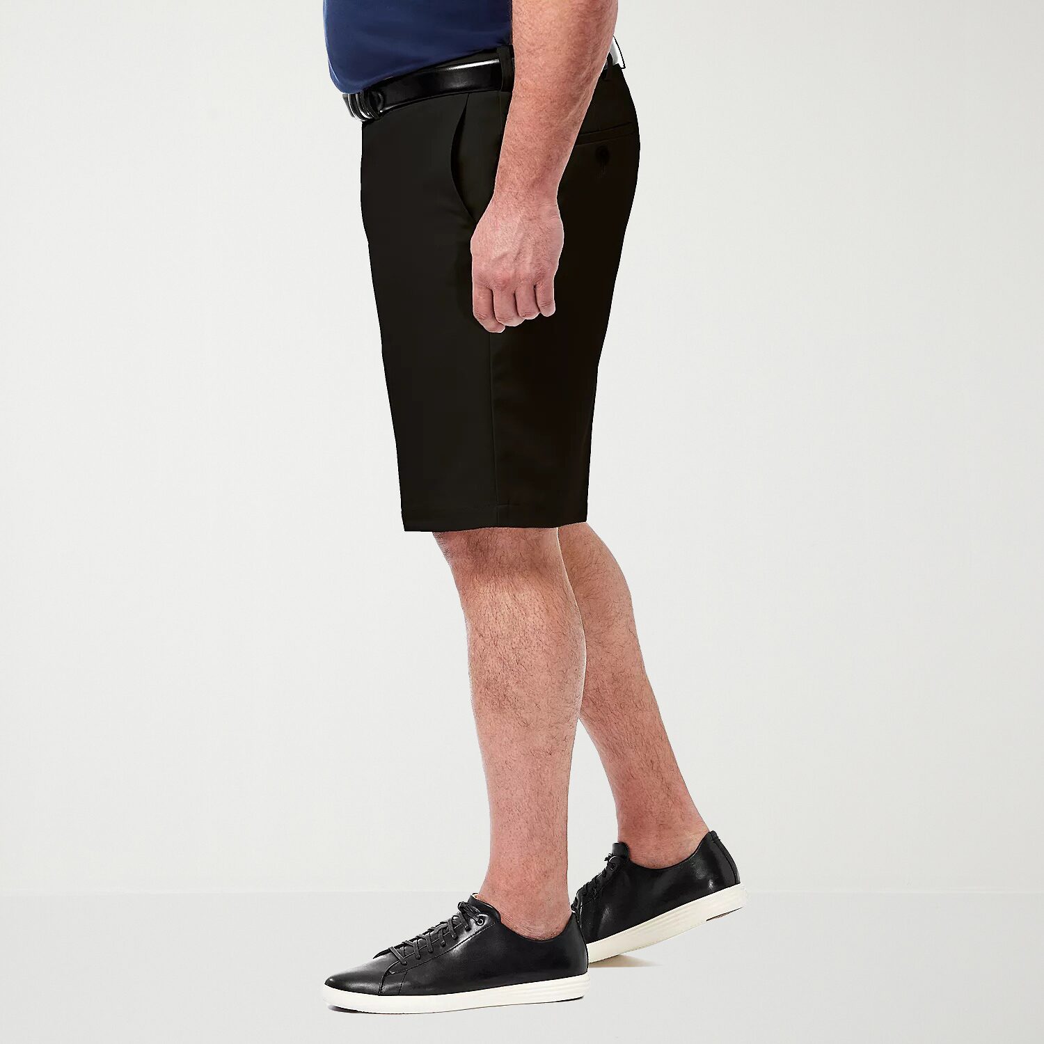 Haggar Cool 18 Pro Expandable Waist Mens 10 1/2" Big and Tall Stretch Fabric Moisture Wicking Quick Dry Chino Short