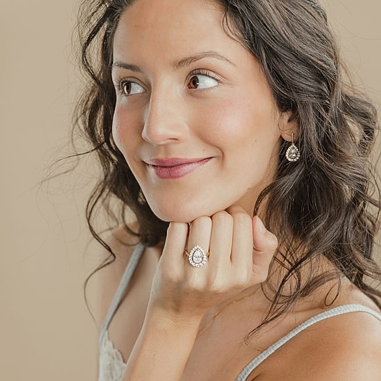 (F / Vs2) Womens 3 CT. T.W. Lab Grown White Diamond 10K Gold Pear Halo Cocktail Ring