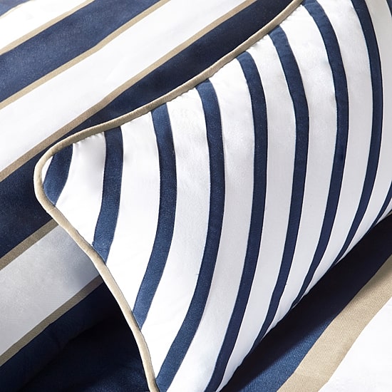 Intelligent Design Garrett Striped Comforter Set with decorative pillow