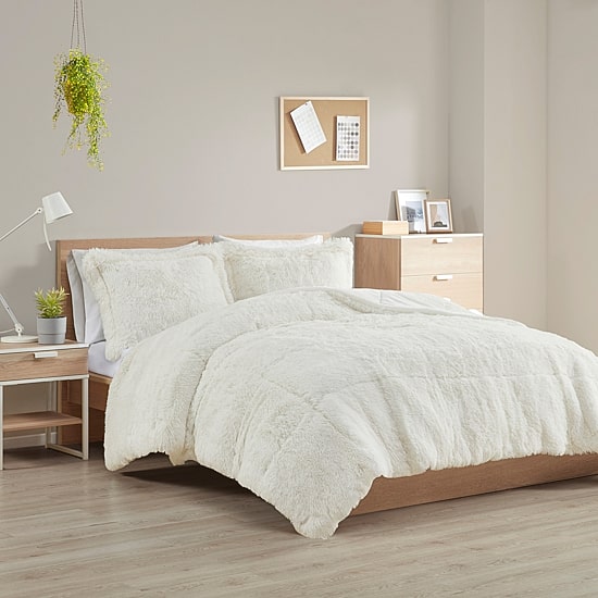 Intelligent Design Leena Shaggy Faux Fur Comforter Mini Set