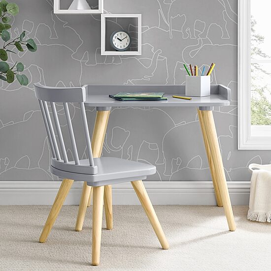 Essex Kids Table + Chairs