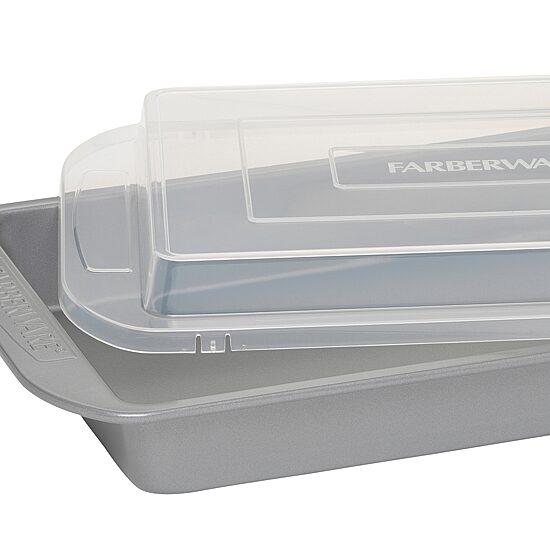Farberware 9X13 Rectangular Covered Cake Pan