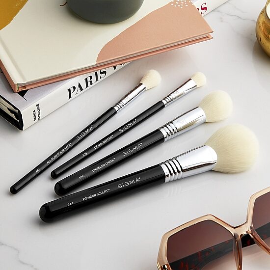 Sigma Beauty F76 Chiseled Cheek
