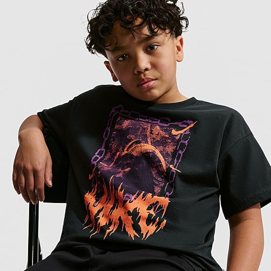 Nike Big Kid Unisex Crew Neck Short Sleeve Regular Fit Graphic T-Shirt