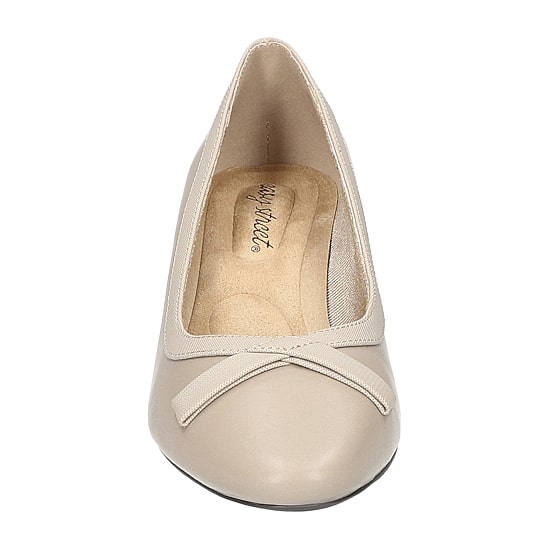Easy Street Kata Womens Round Closed Toe Kitten Heel Pumps