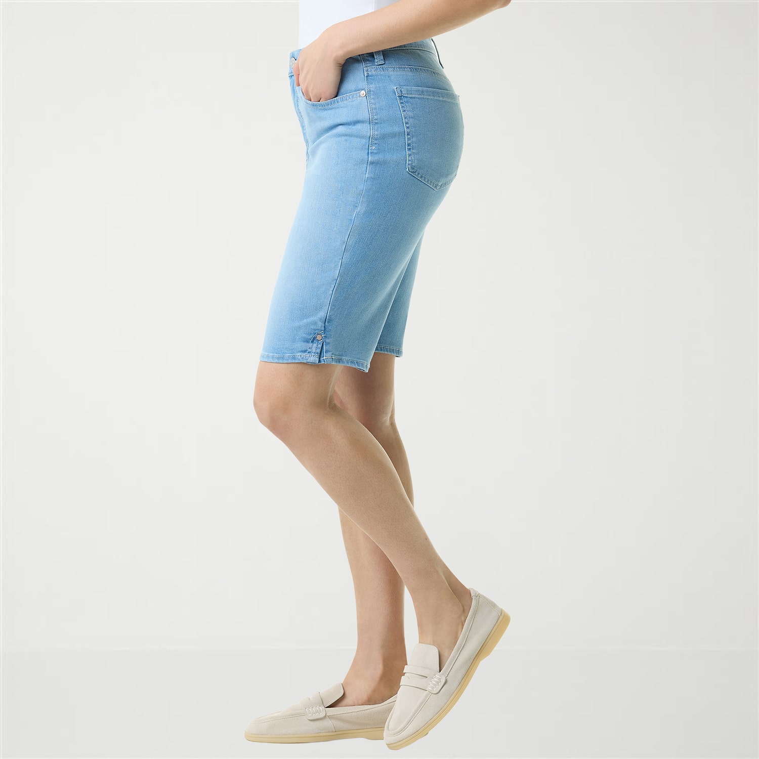 Gloria Vanderbilt Womens Amanda Denim Bermuda Short