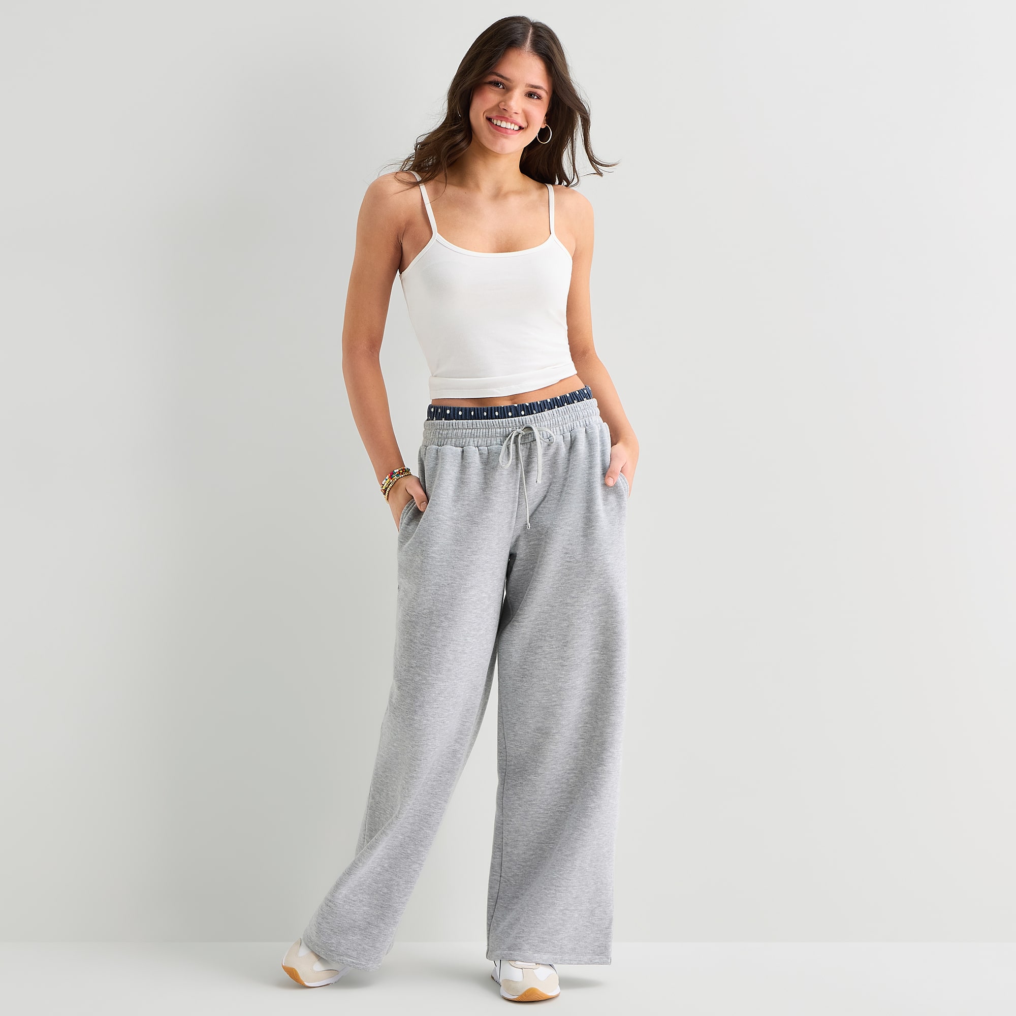 Arizona Womens Juniors Wide Leg Mid Rise Fleece Sweatpant