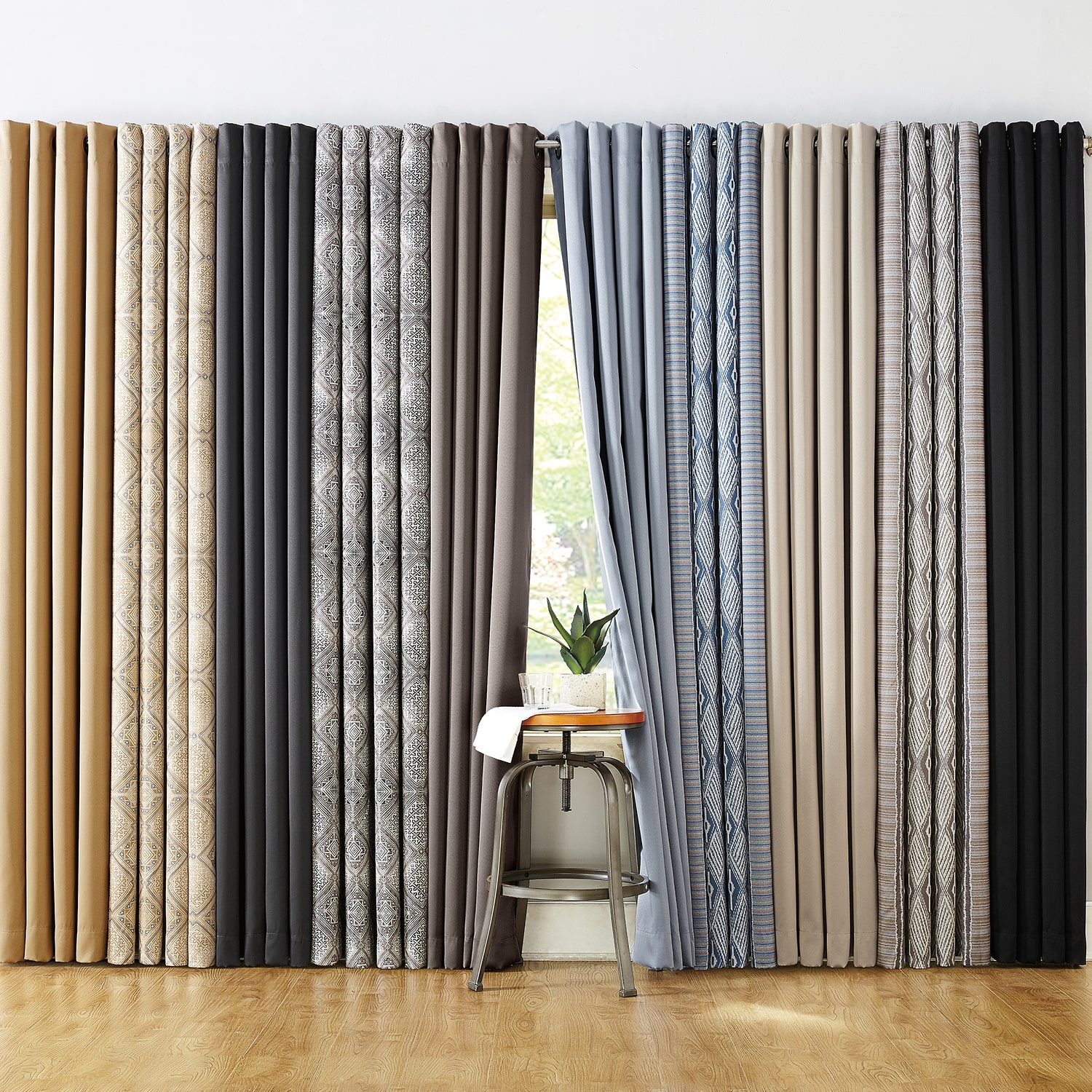 Sun Zero Oslo Grommet Top Energy Saving 100% Blackout Single Curtain Panel