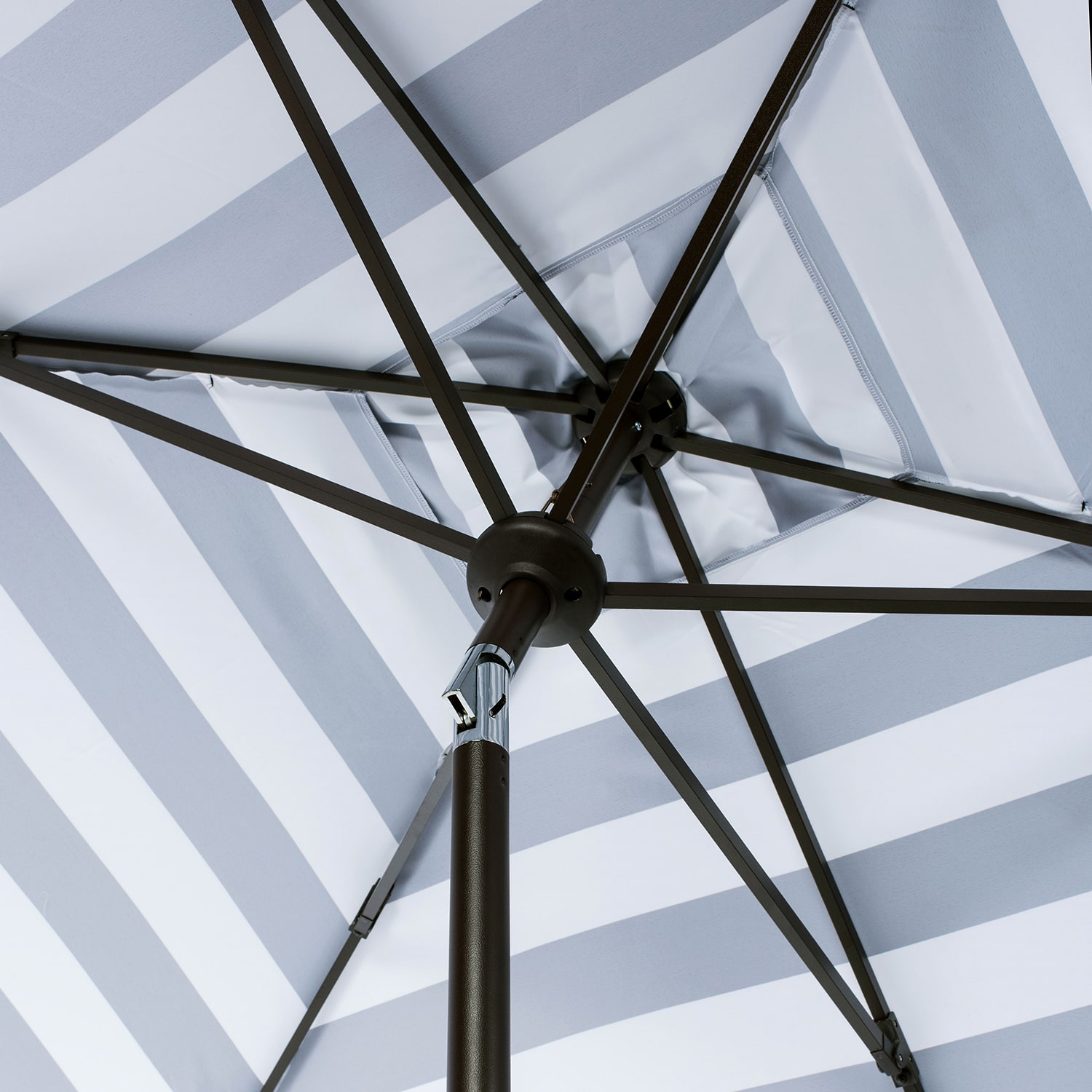 Safavieh Elsa Patio Collection Umbrella
