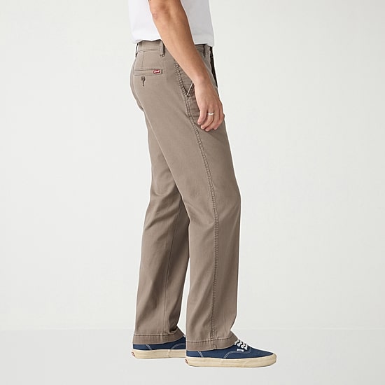 Levi's® Mens Regular Fit Flat Front Pant