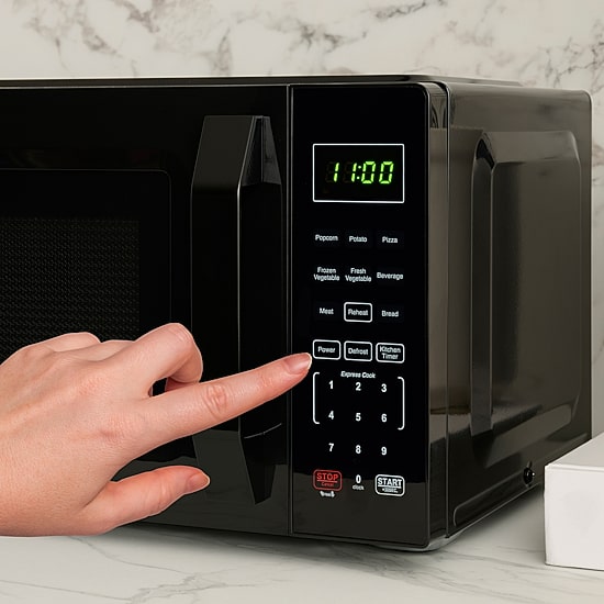 Farberware 0.7 Cu. Ft. 700-Watt Compact Counter Microwave Oven