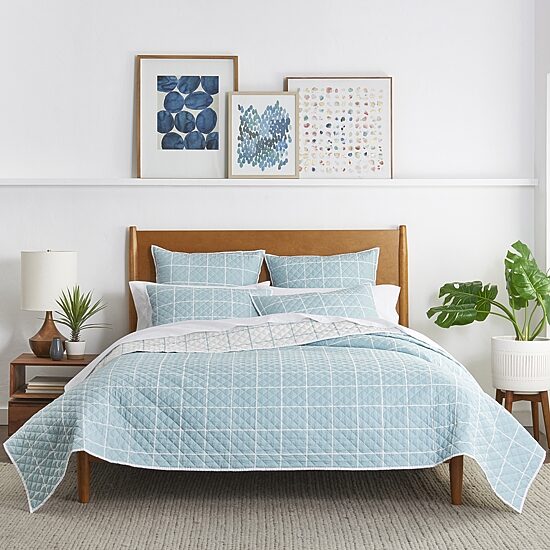 Fieldcrest Windowpane Reverible Quilt & Accessories