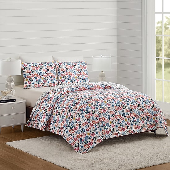 Modern Heirloom Blossom Reversible Quilt Set