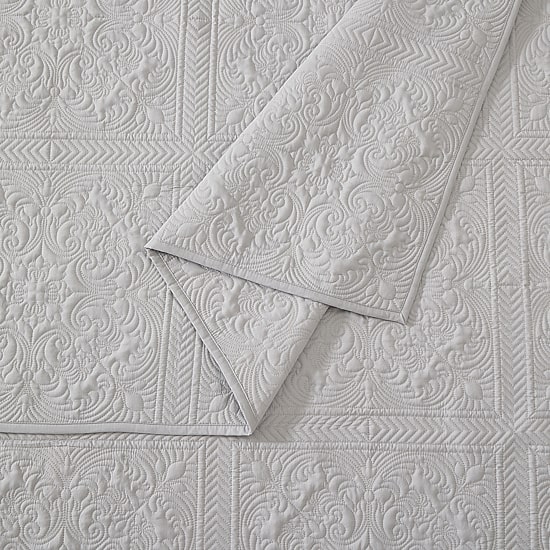 Modern Heirloom Solid Stitch 3-pc. Bedspread Set