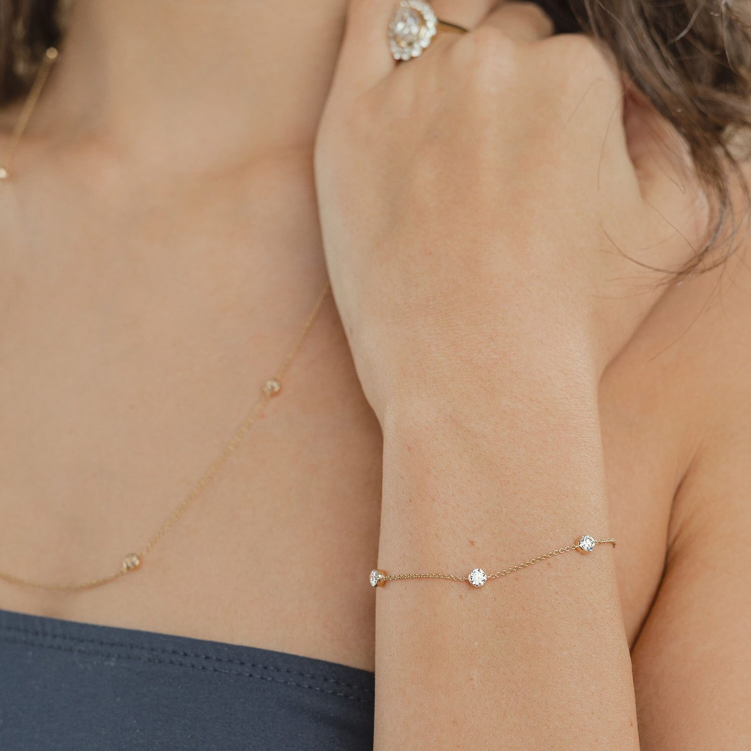 Floating Diamonds (F / Vs2) Womens 14K Gold 7.25 Inch Solid Cable Chain Bracelet