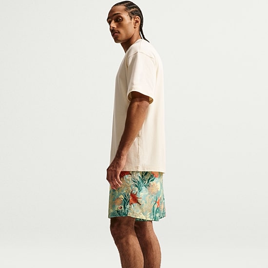 Nike Flow Mens 6" Mid Rise Workout Shorts