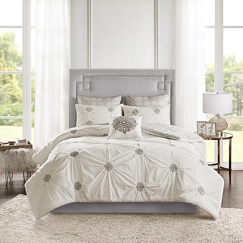 Madison Park Edna 6-pc. Medallion Reversible Comforter Set, One Size, White