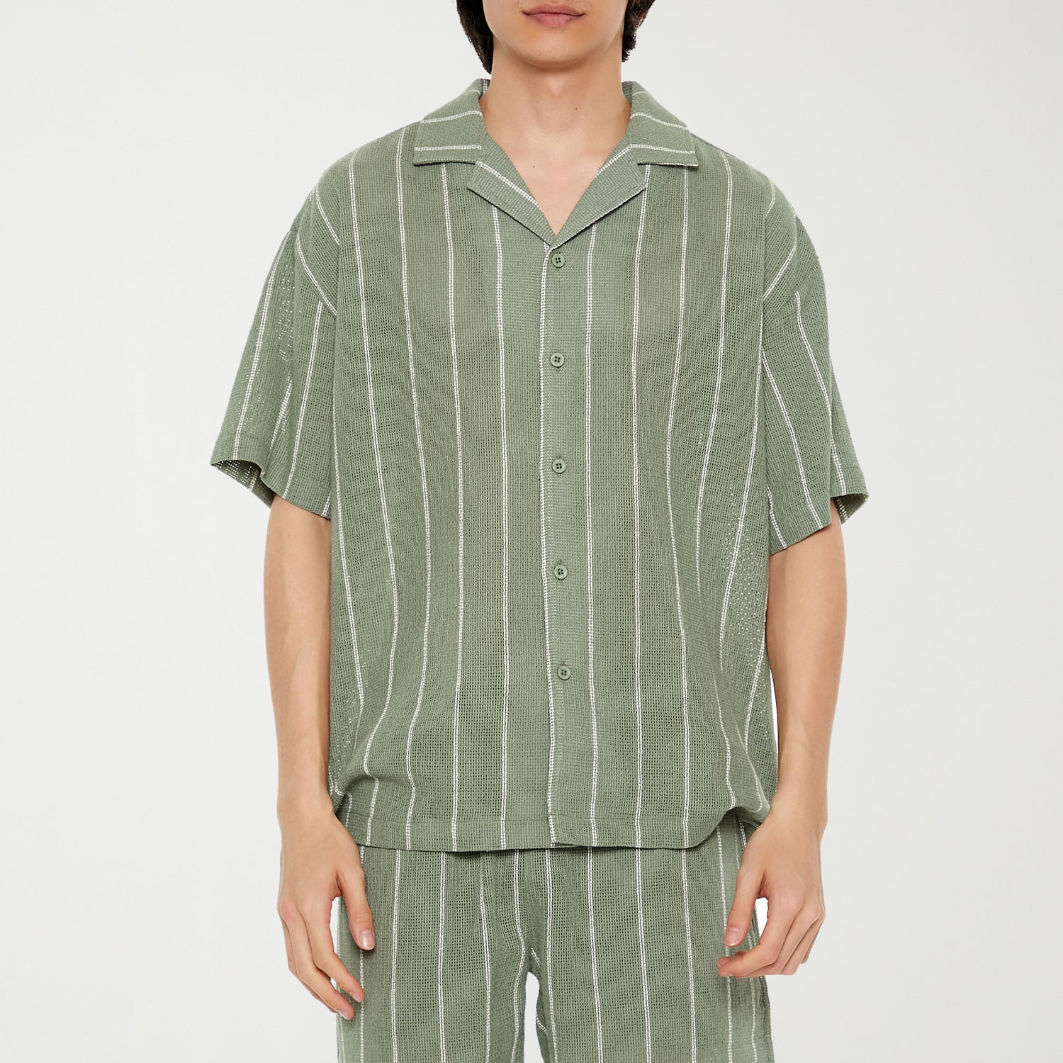 Forever 21 Mens Short Sleeve Regular Fit Button-Down Shirt
