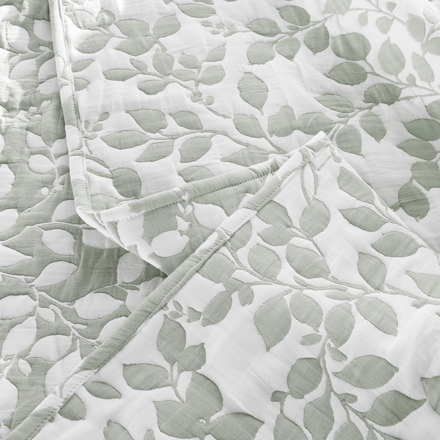 Awesome Home™ Leaves Jacquard 3-pc. Reversible Quilt Set